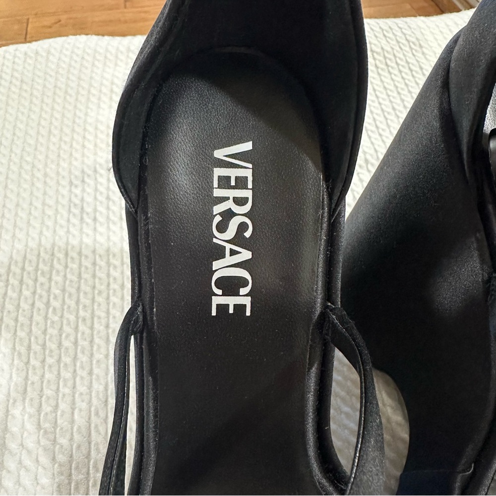 * VERSACE Platform Sandals BX17 - Picture 8 of 14
